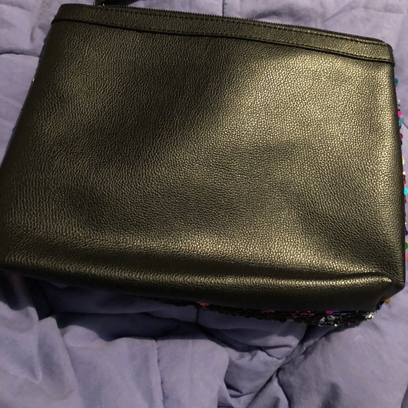 New Victoria’s Secret sequins makeup bag - Picture 4 of 4
